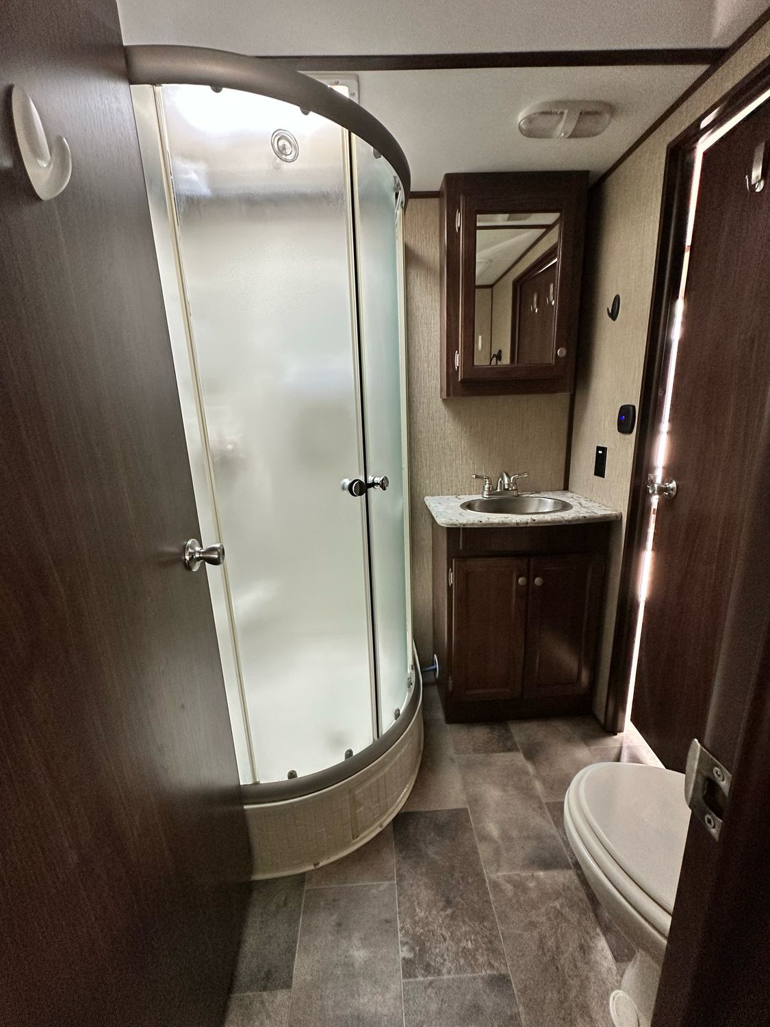 2018 KEYSTONE SPRINTER CAMPFIRE EDITION MODEL 29