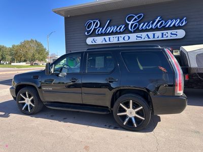 2010 CADILLAC ESCALADE LUXURY