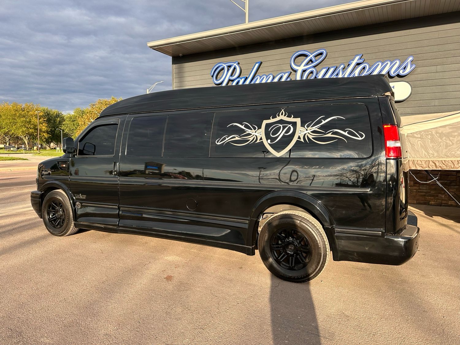 2020 CHEVROLET EXPLORER SPORT CONVERSION VAN 2500