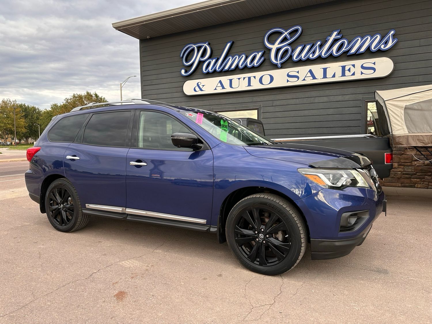 2017 NISSAN PATHFINDER S
