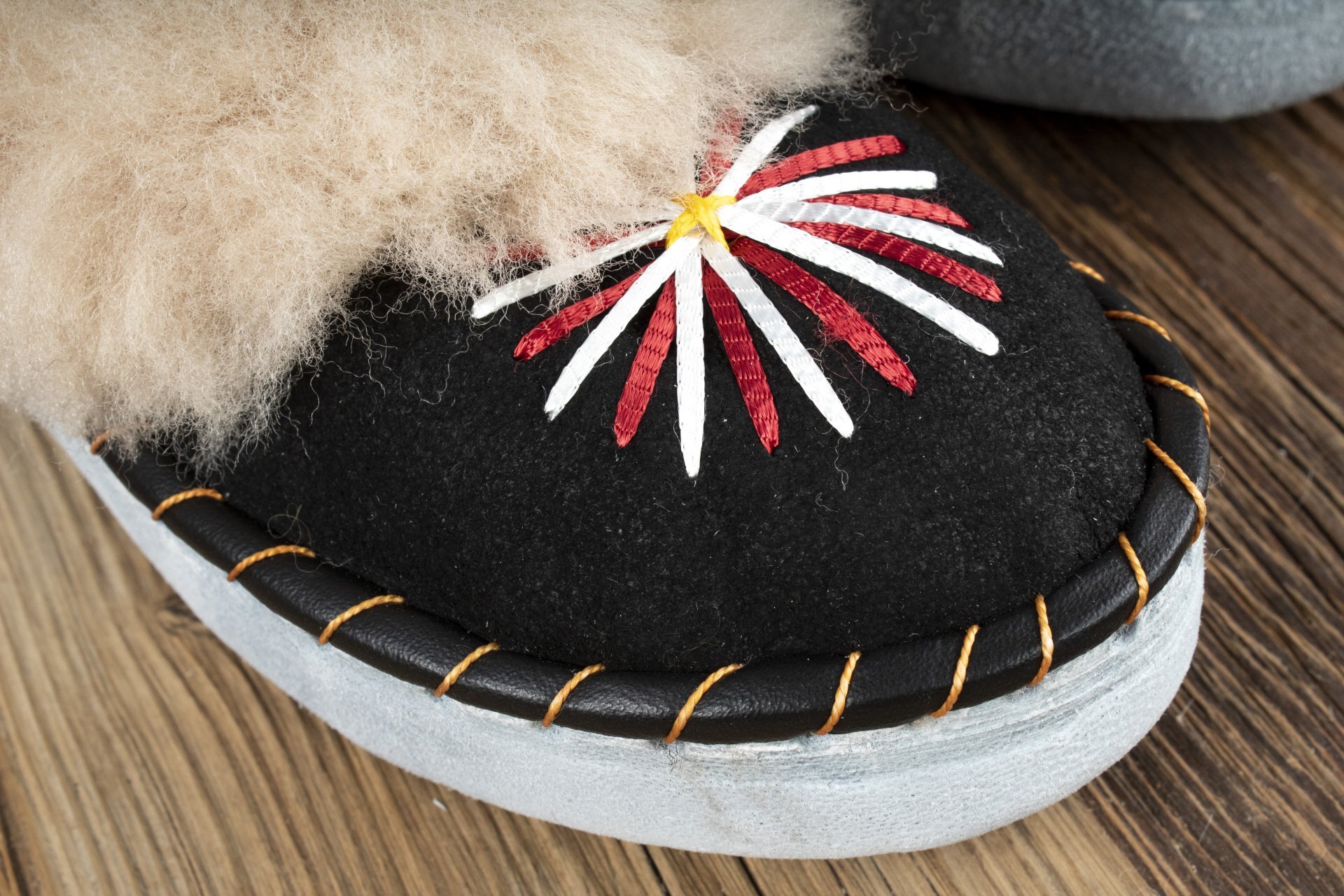 Womens Moccasin Slippers (Cappuccino & Black)
