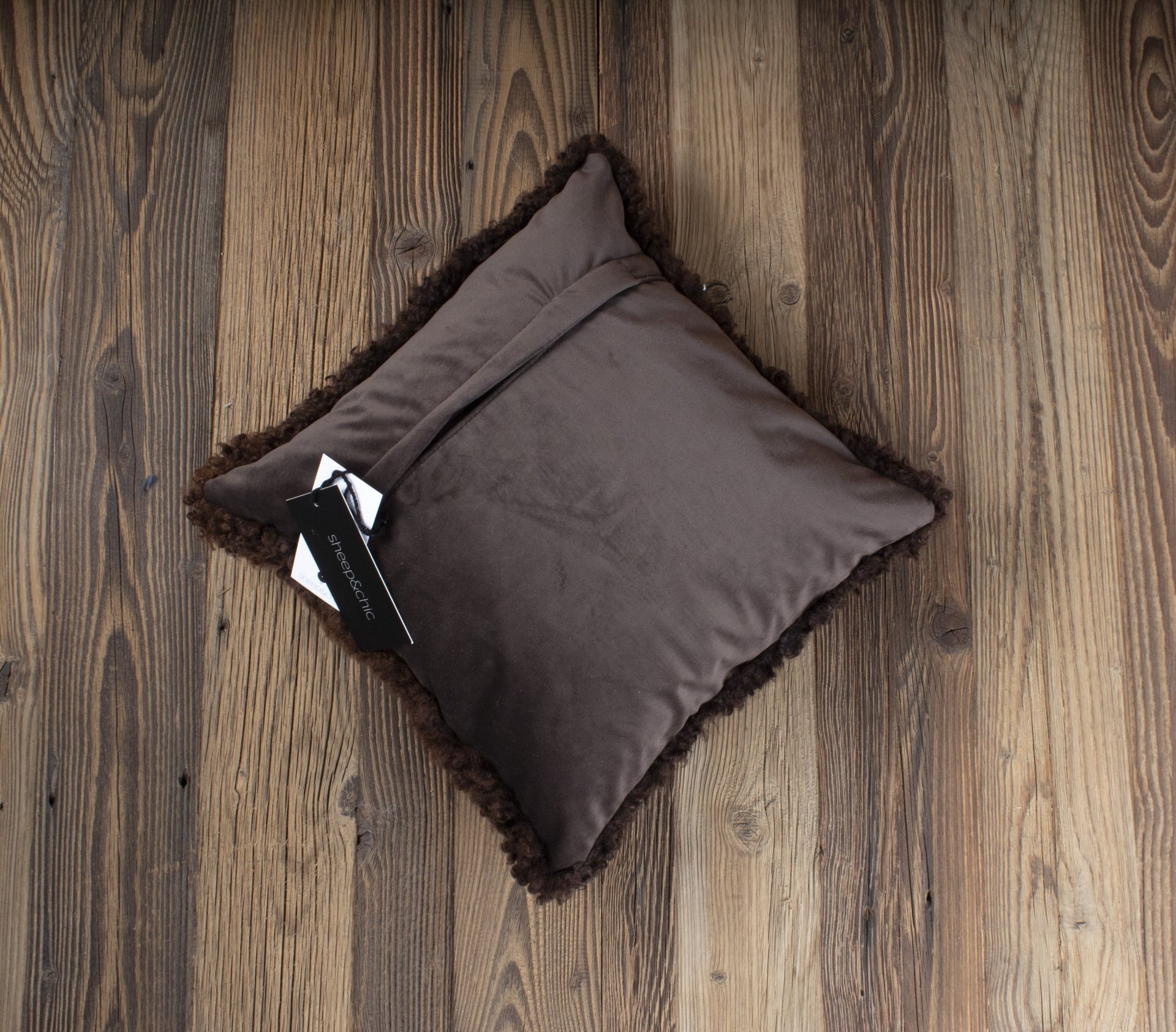 Gotland Cushion ‘brown’