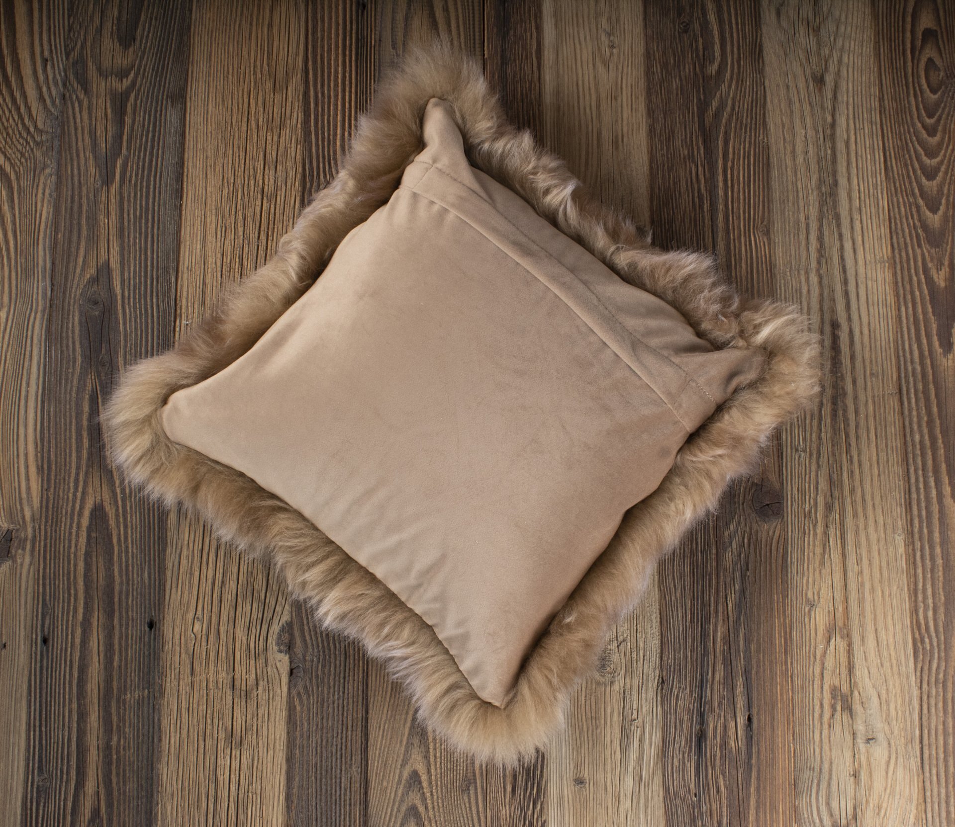 British Cushion ‘toffee’