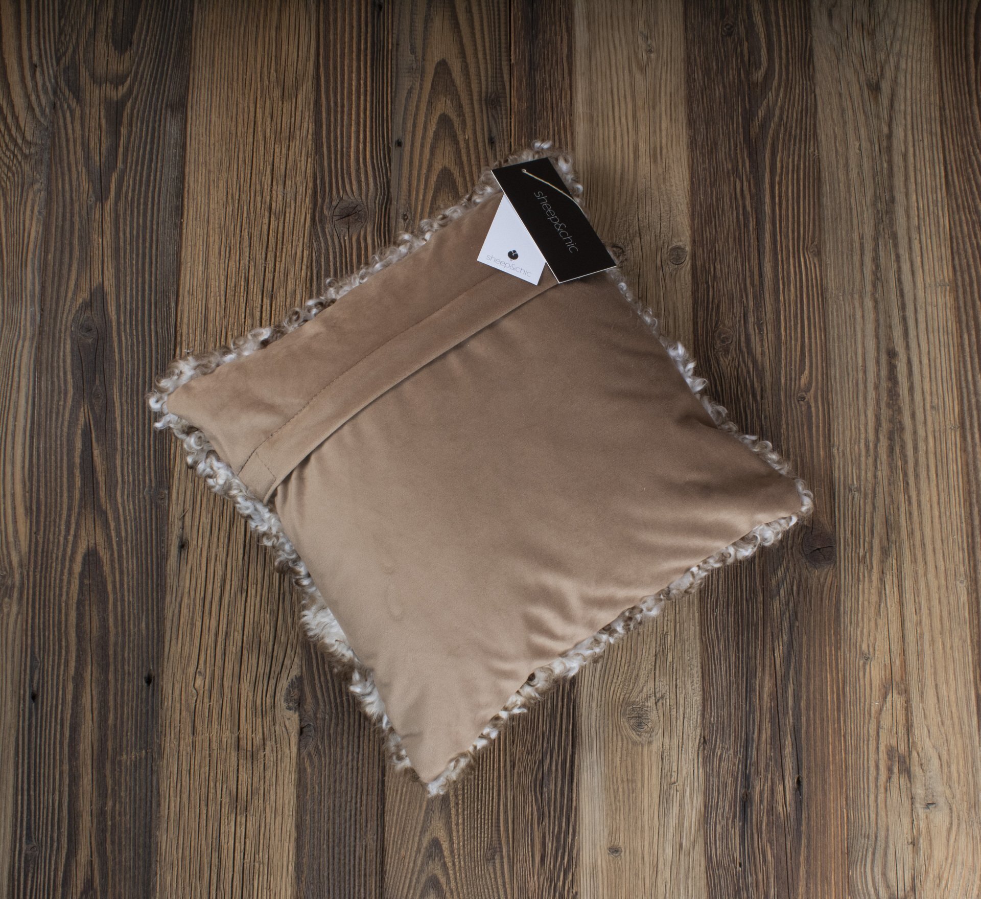 Gotland Cushion ‘white, brown’