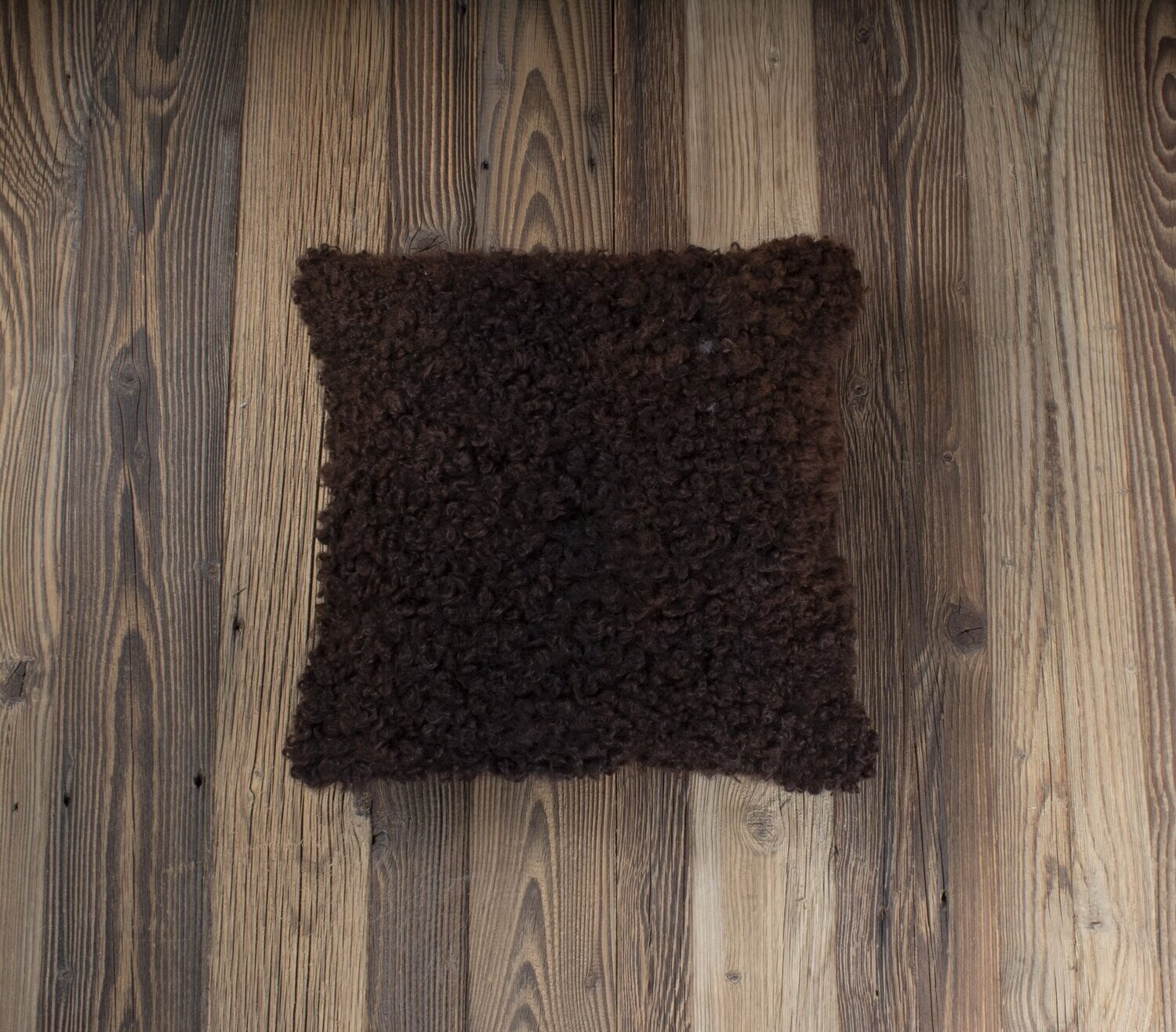Gotland Cushion ‘brown’