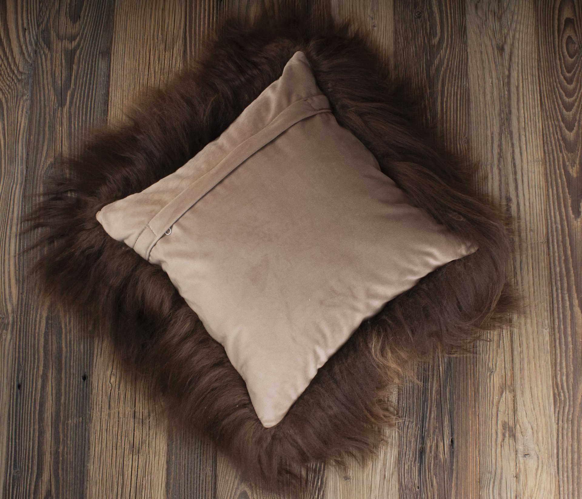 Icelandic Cushion ‘natural brown’