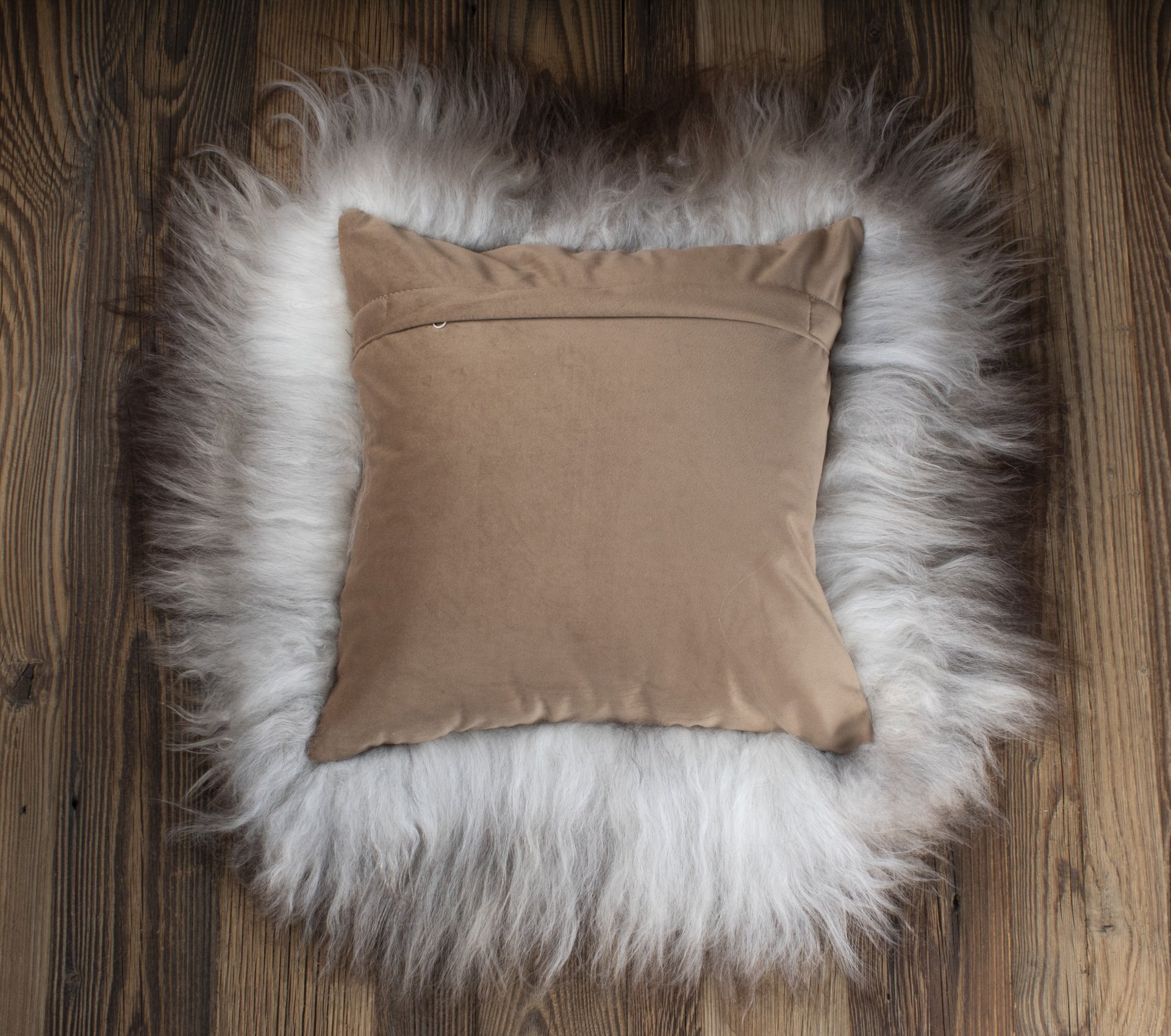 Icelandic Cushion ‘natural grey’