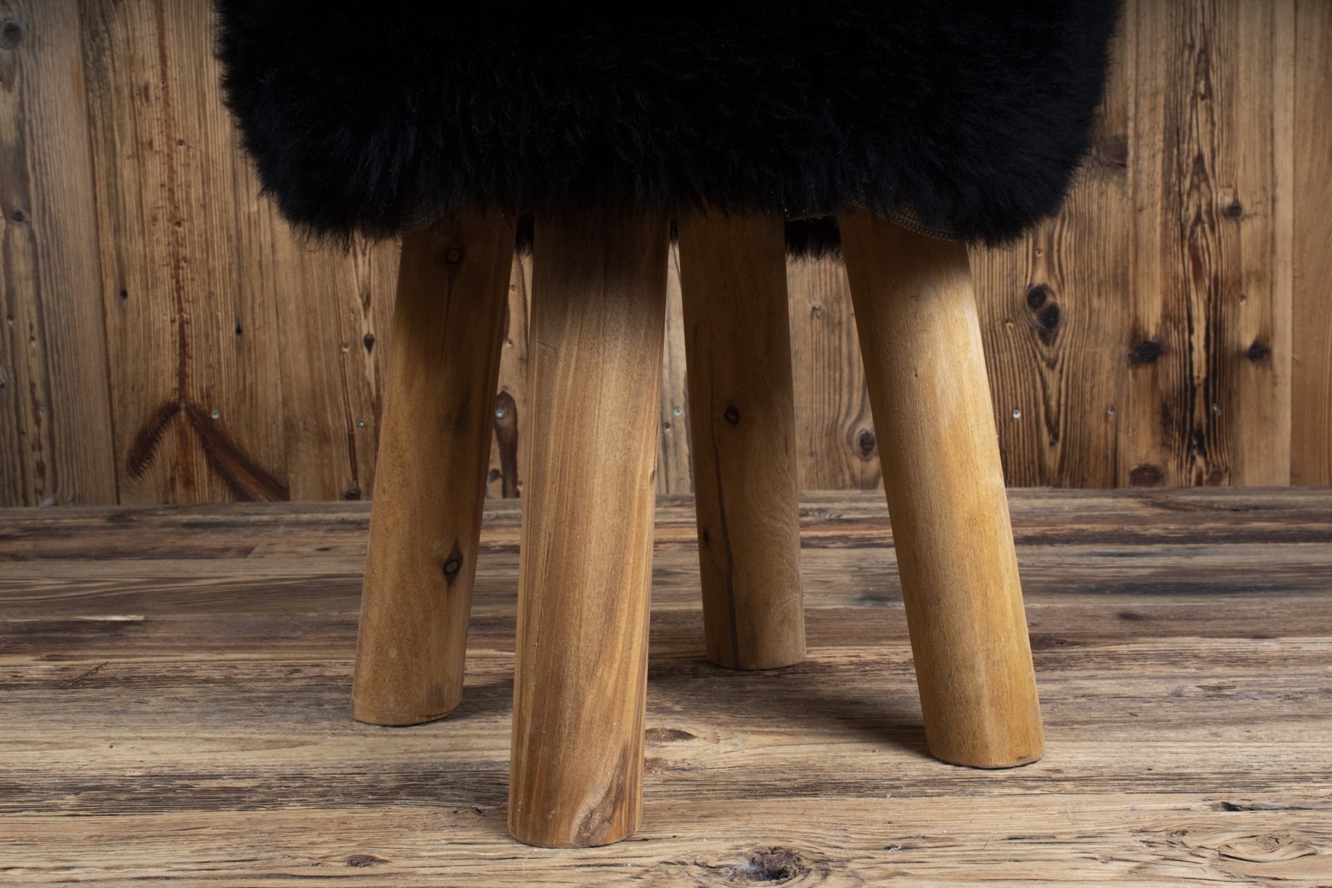 British Sheepskin Chunky Design Stool: Black