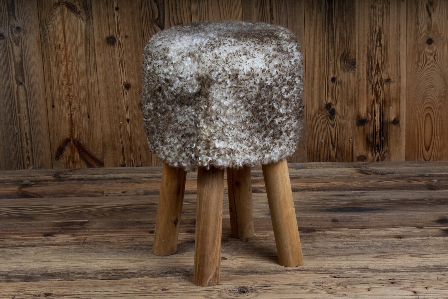 Gotland Sheepskin stool 'brown&white'