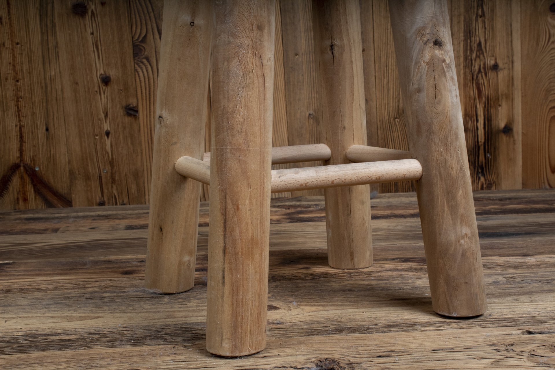 Gotland Sheepskin Bar stool 'brown&white'