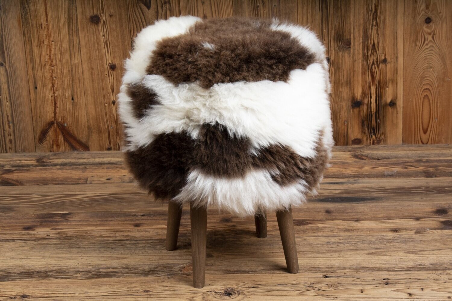 Jacob Sheepskin Classic Stool 'brown & white'