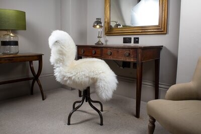 Natural White Sheepskin Rug #4 Natural White Sheepskin Rug #4
