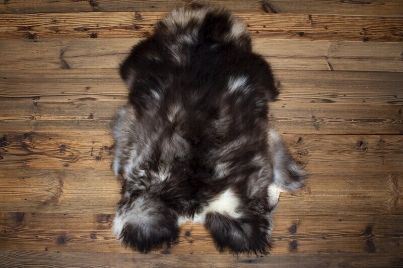 Natural Dark Grey Icelandic Sheepskin #4
