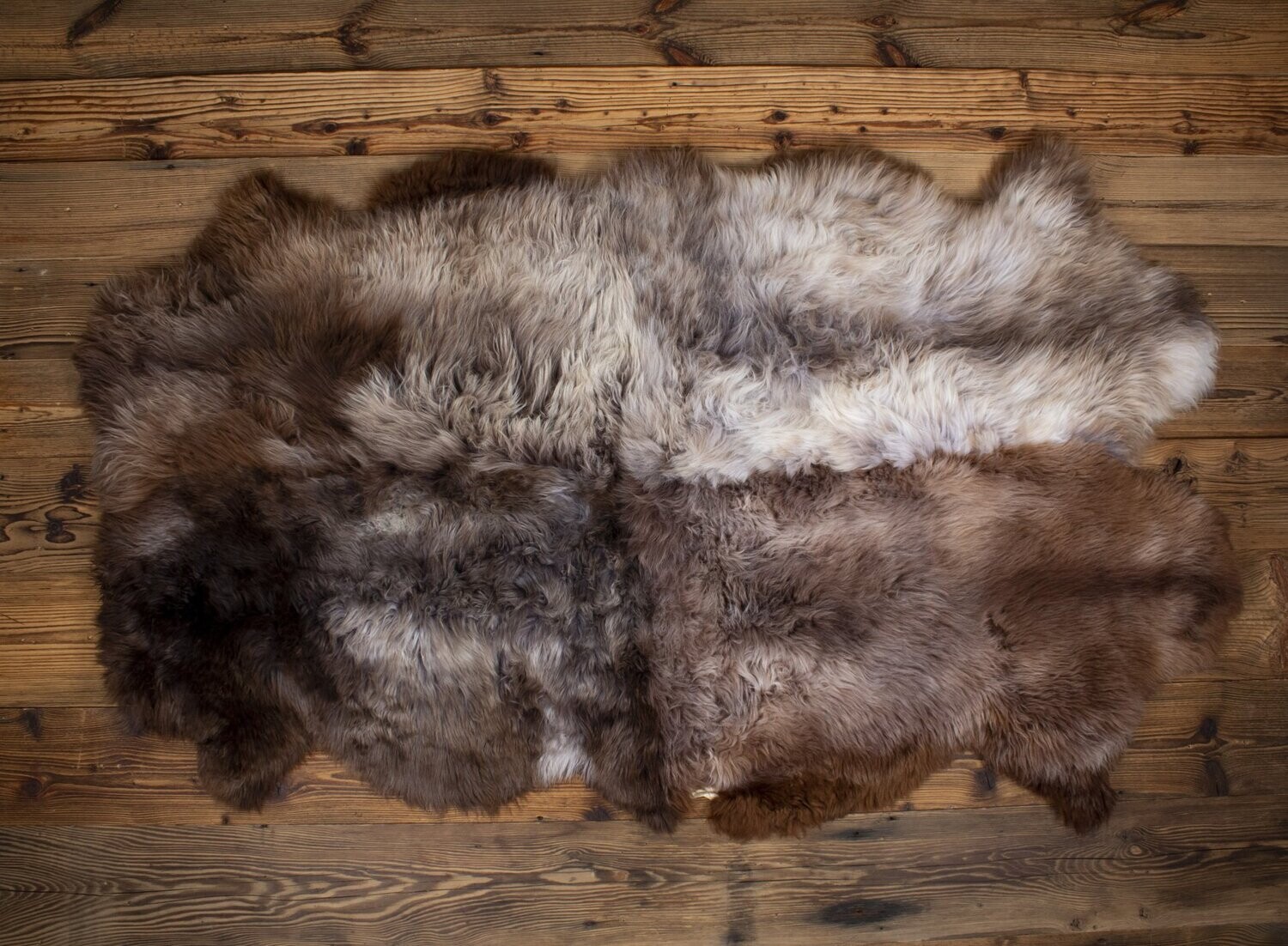 Quad British Sheepskin ‘rare brown’