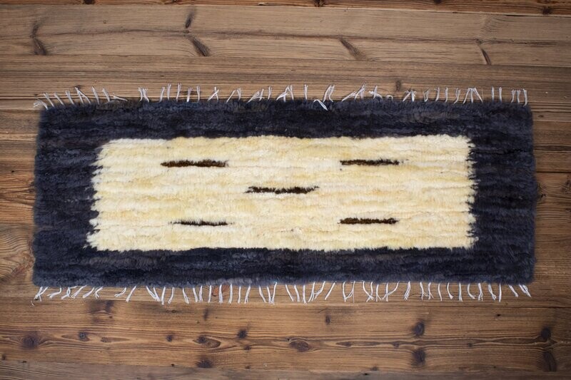 Unique Sheepskin Rug #04 ‘small’