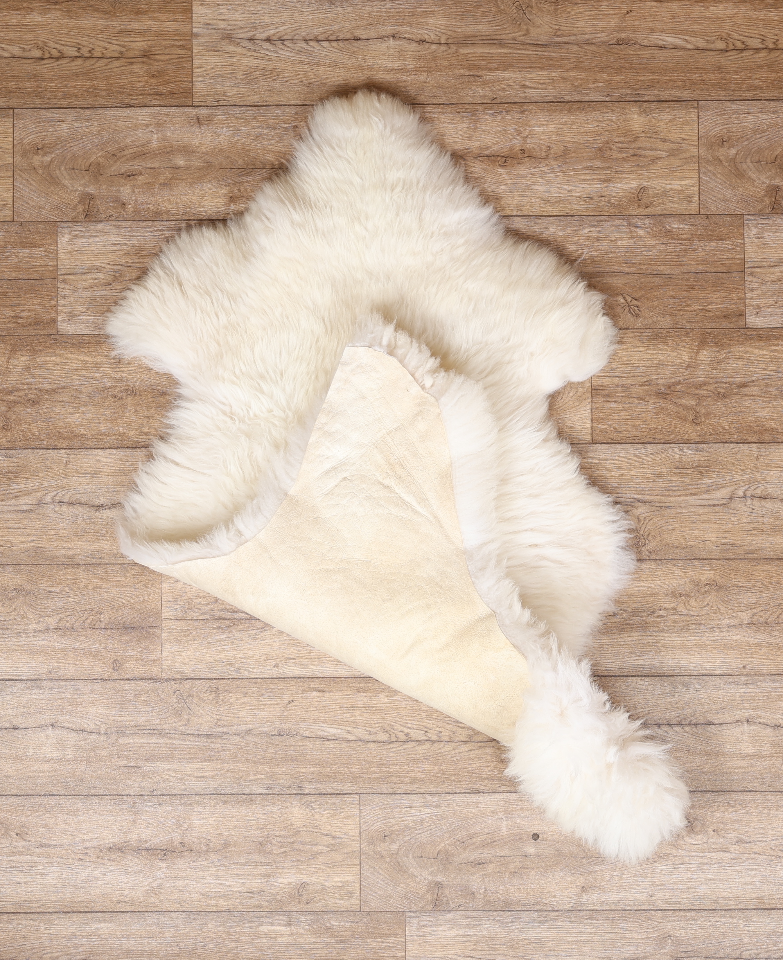 Natural White Sheepskin Rug #2