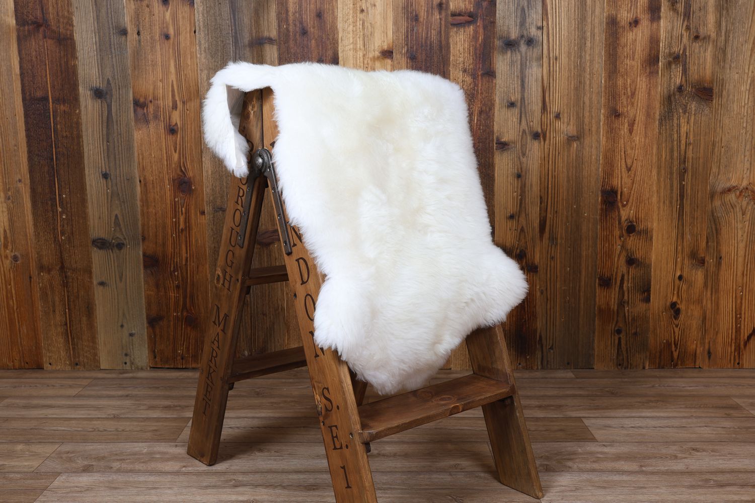 Natural White Sheepskin Rug #13