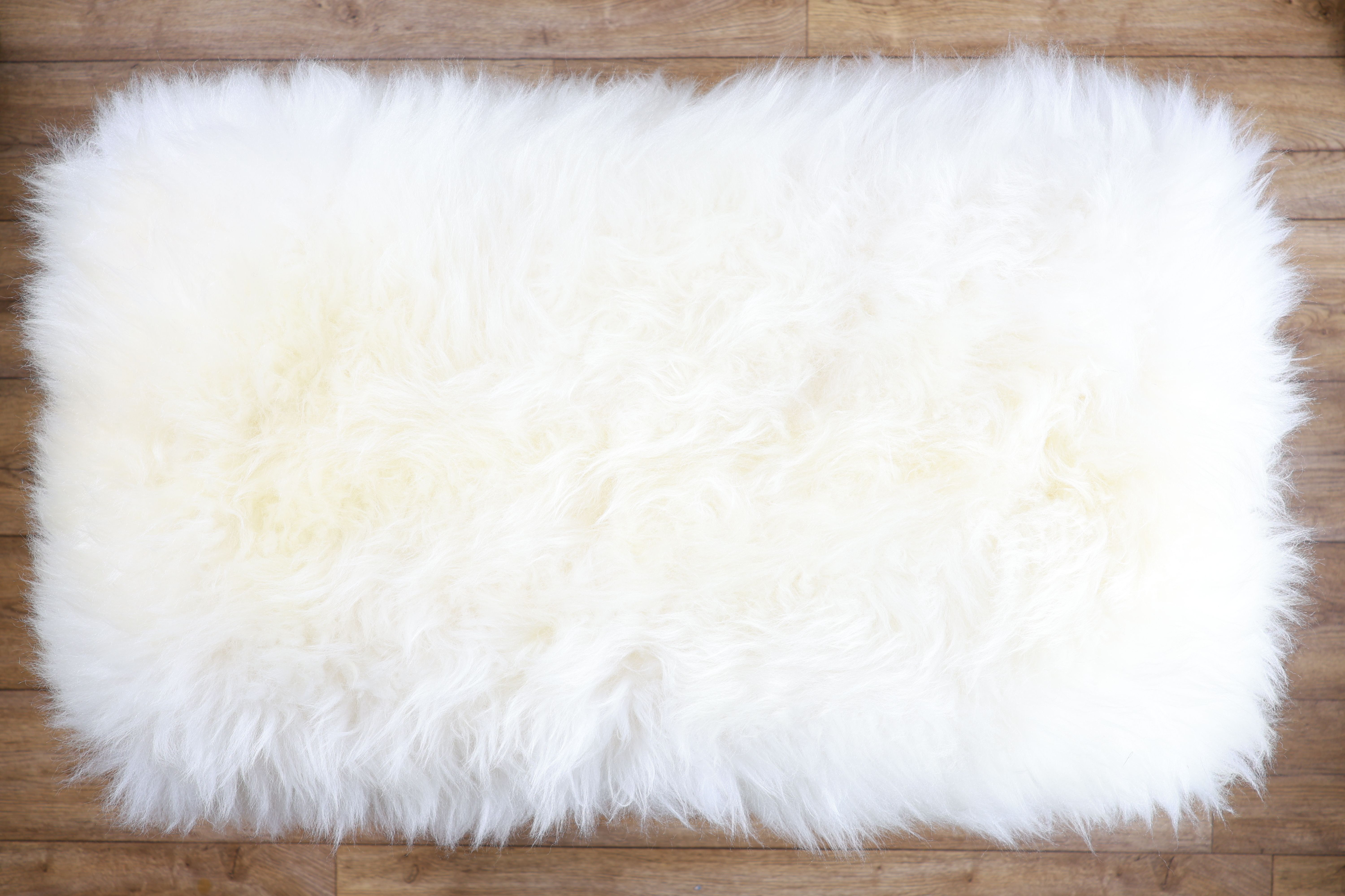 Sheepskin Bench | British White | Small