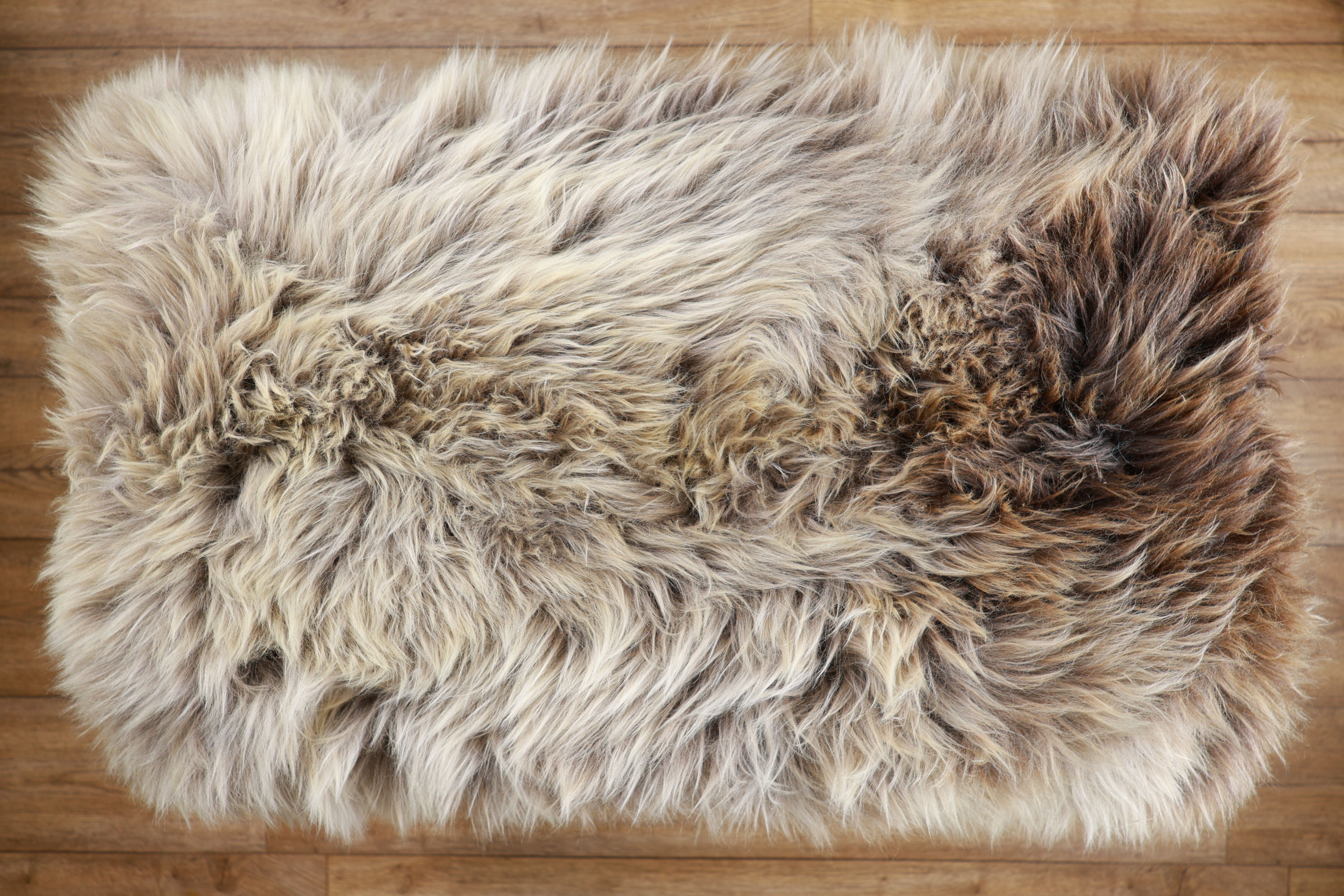 Sheepskin Bench | British Rare | Small