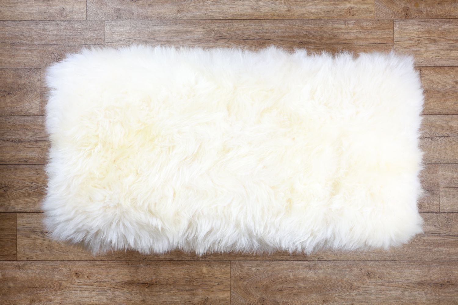 Sheepskin Bench | British White | Large