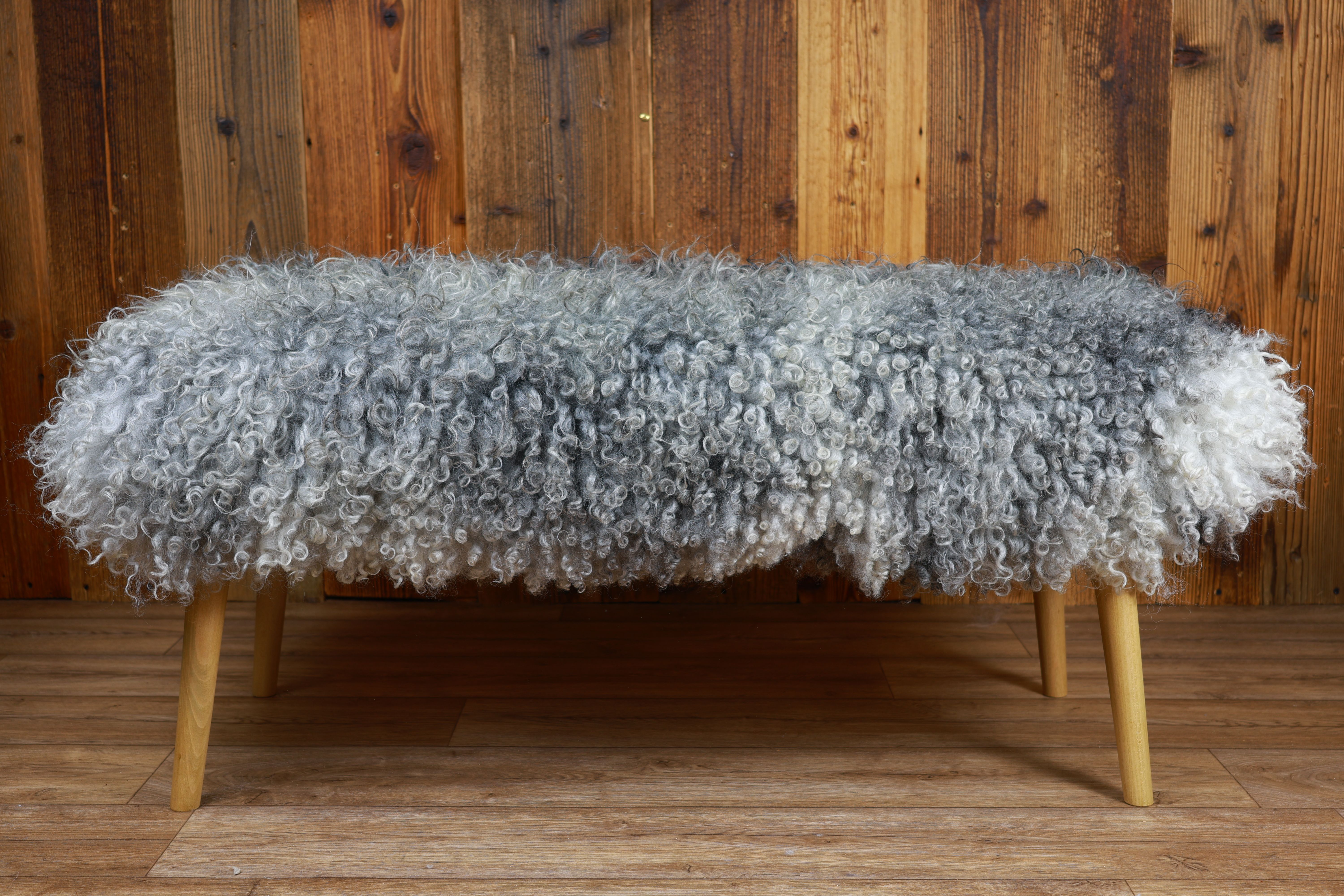 Sheepskin Bench | Gotland Grey | Large