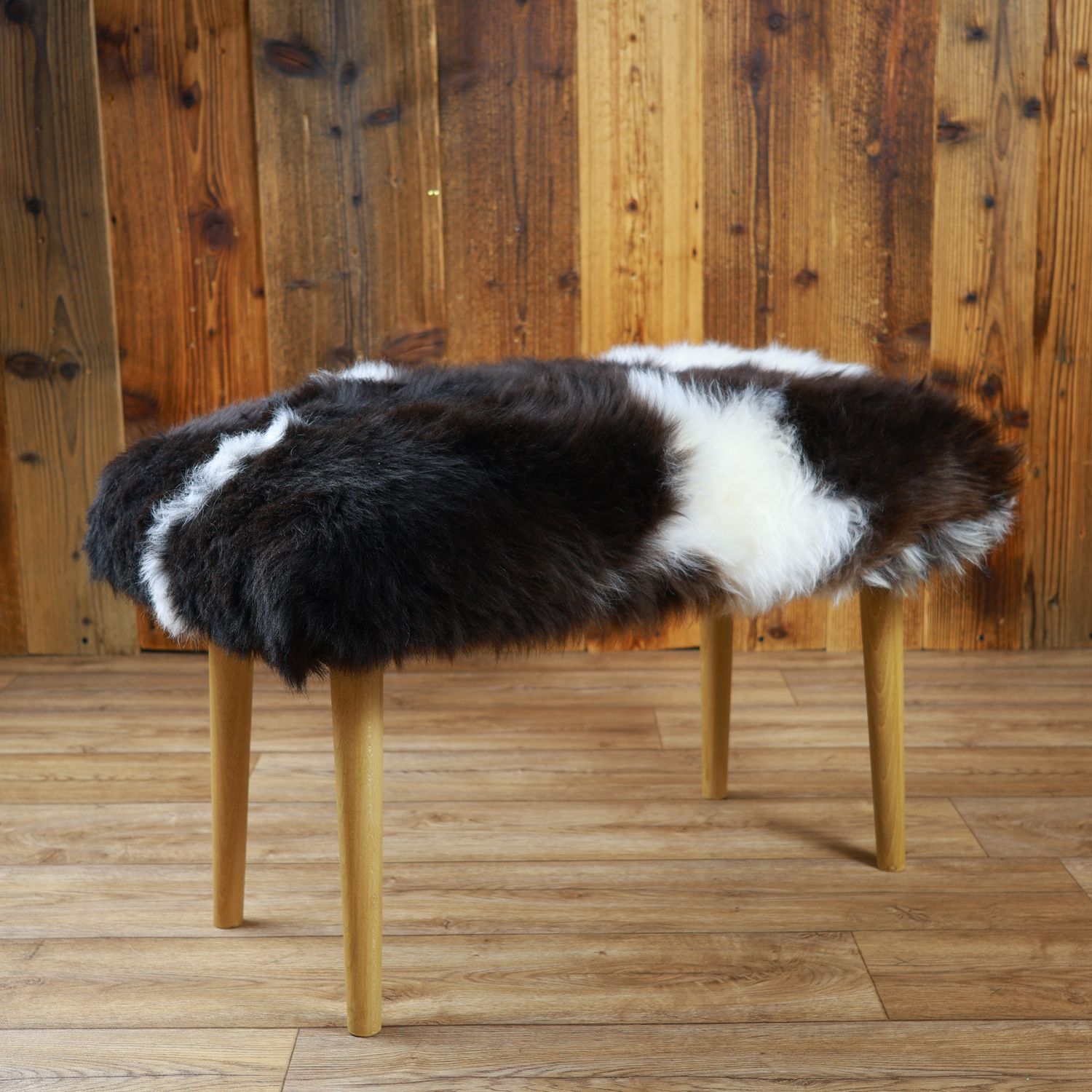 Sheepskin Bench | British Jacob | Small
