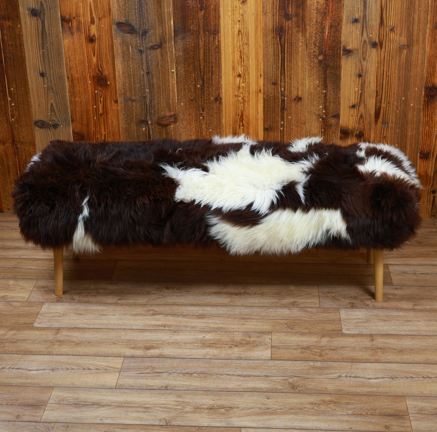 Sheepskin Bench | British Jacob | Extra Large