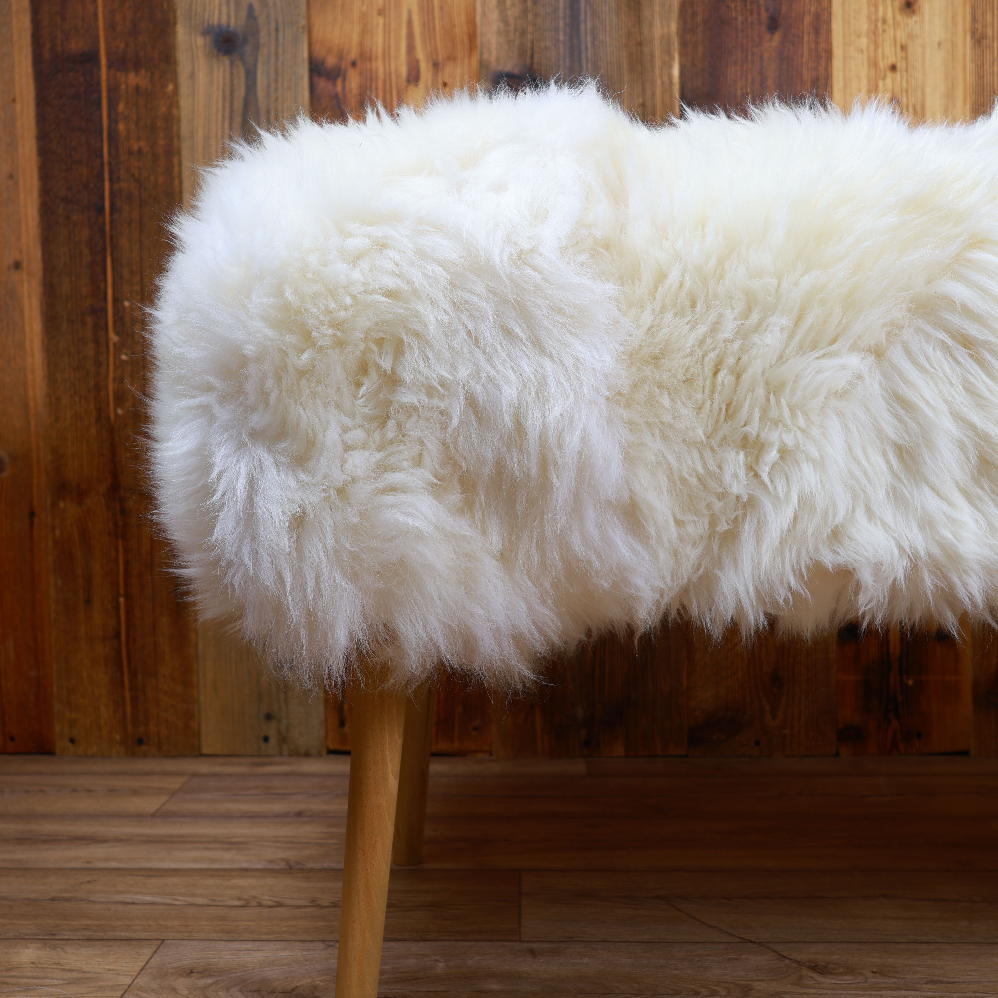 Sheepskin Bench | British White | XXL