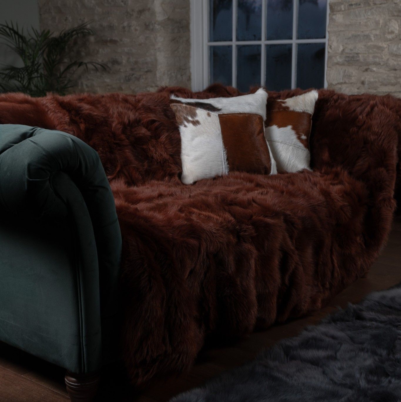 100% Spanish Lambskin Bed Throw 100% Spanish Lambskin Bed Throw