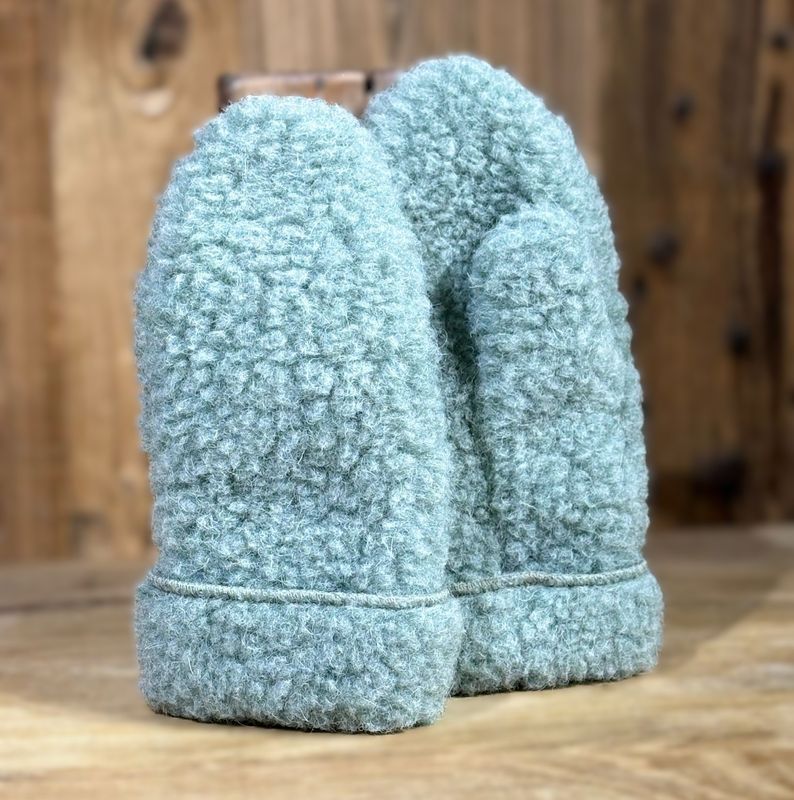 100% Wool Mittens | Mint Green