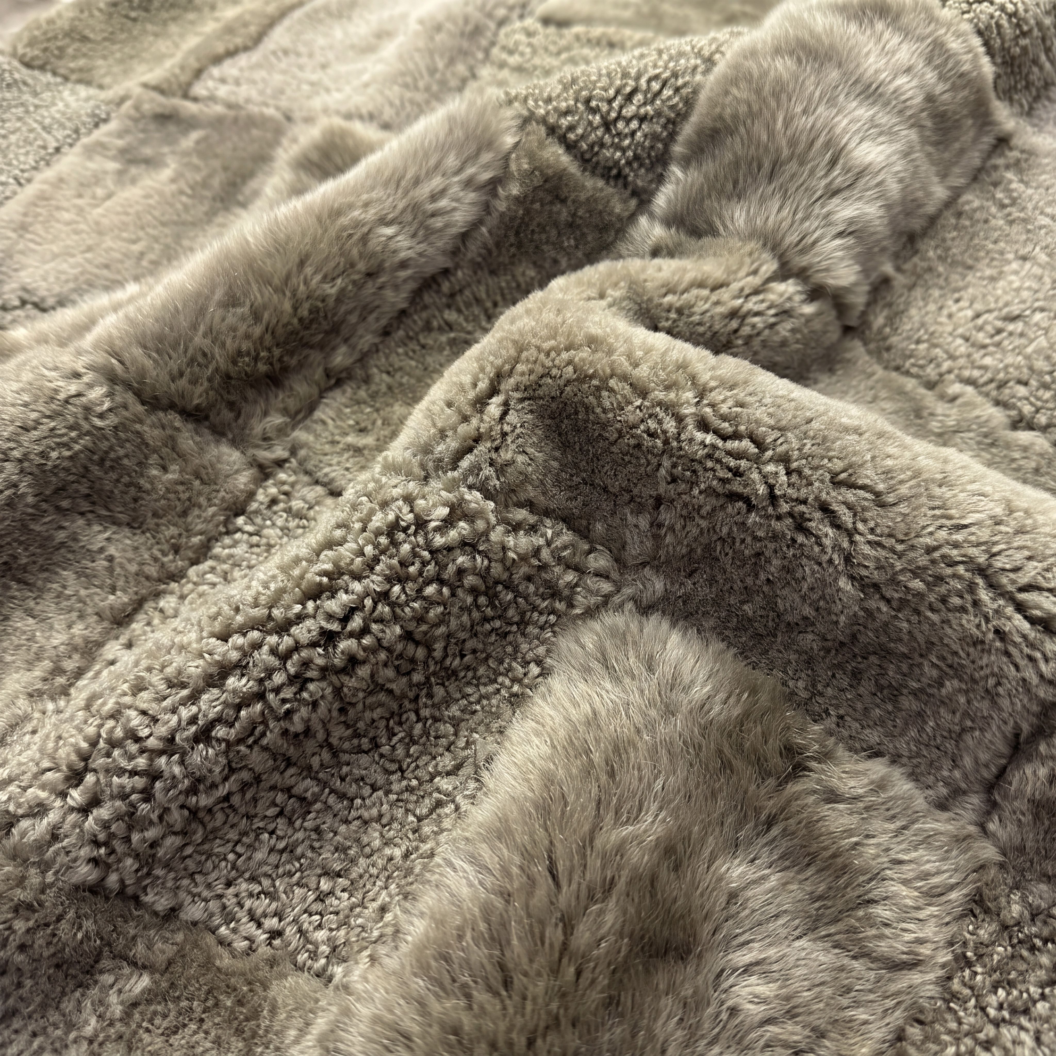 Sage Green | Natural Lambskin | 200cm x 160cm