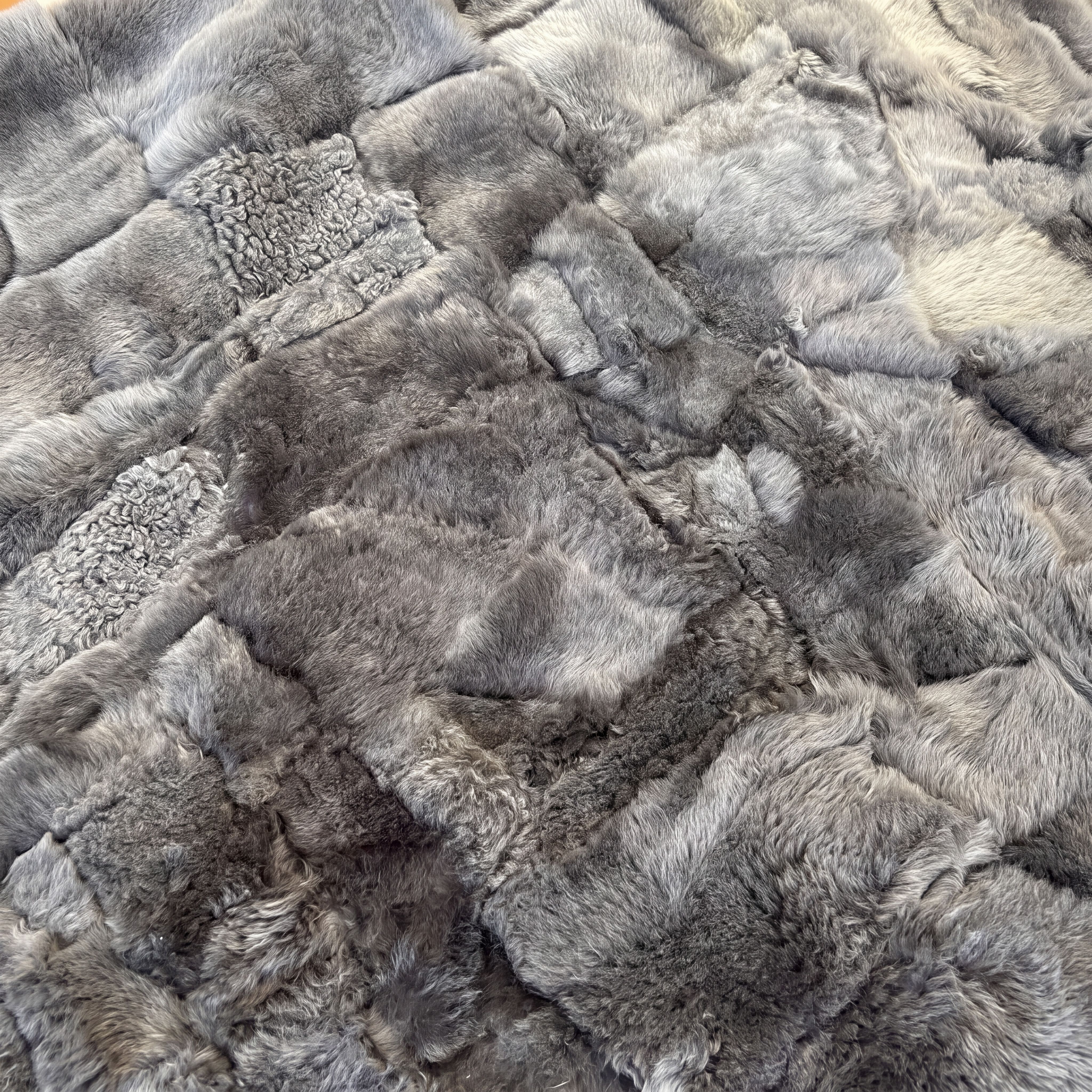 Grey | Natural Lambskin | 200cm x 160cm