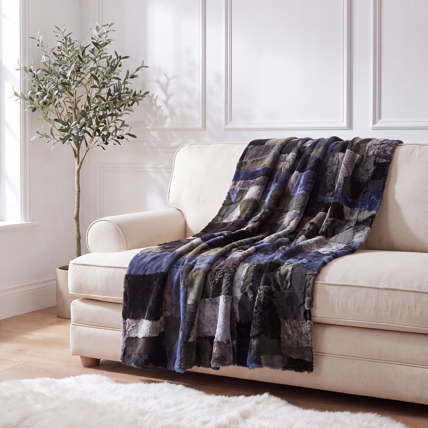 Dark Blue Patchwork | Natural Lambskin | 200cm x 160cm Dark Blue Patchwork | Natural Lambskin | 200cm x 160cm