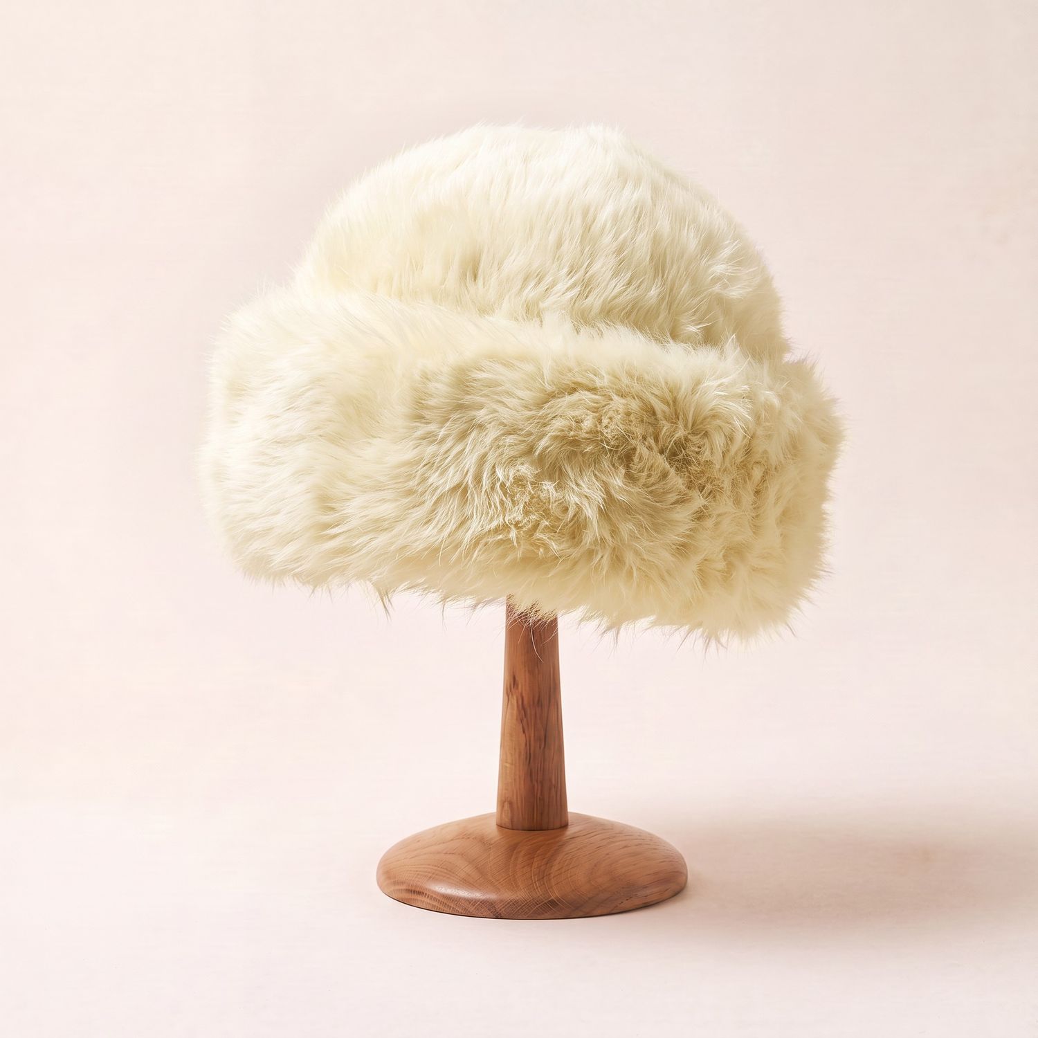 Soft Blonde | Shearling hat