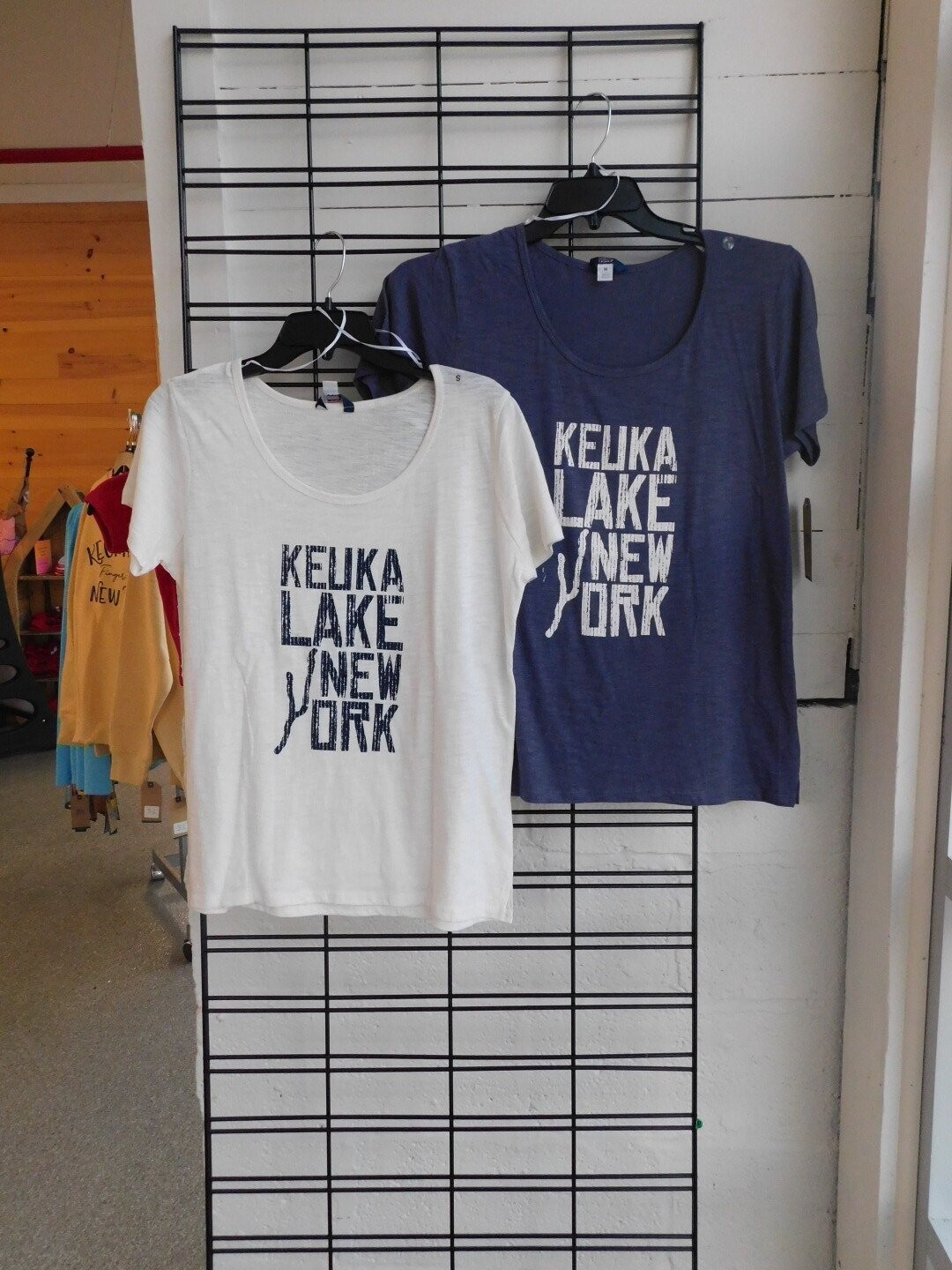 Keuka Lake, NY Scoop Neck T