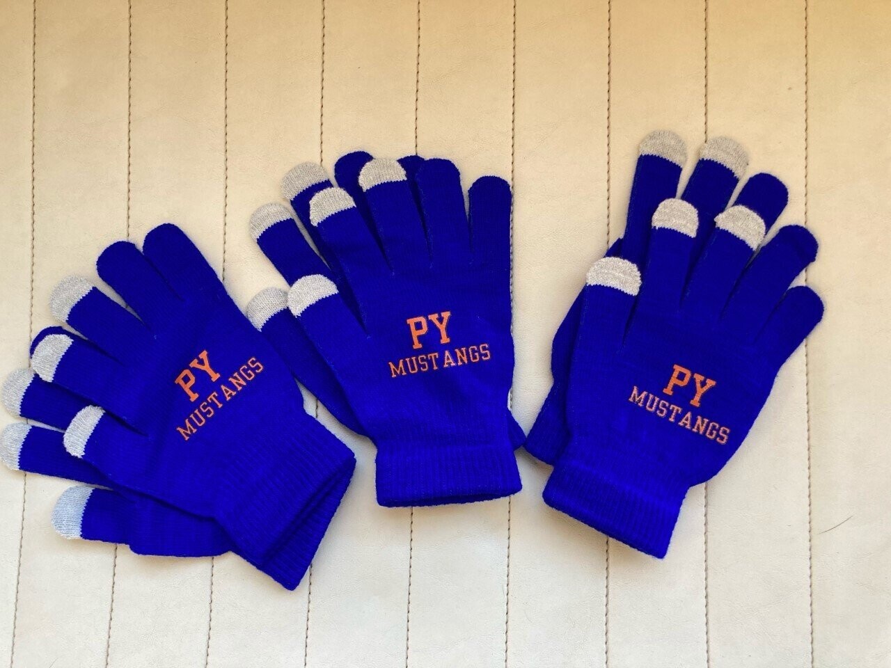 Penn Yan Mustangs Gloves