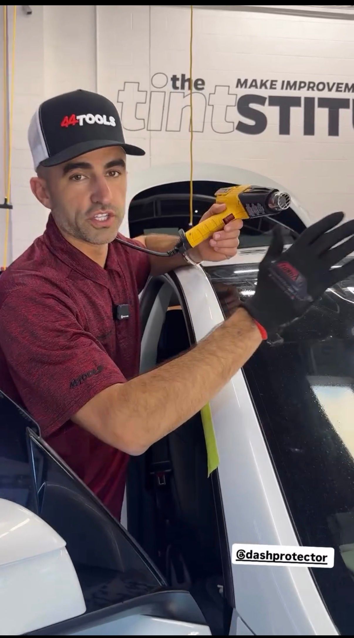 2 SQUEEGEE TINTER GLOVES ( Never CREASE a film again)  new product Special price now