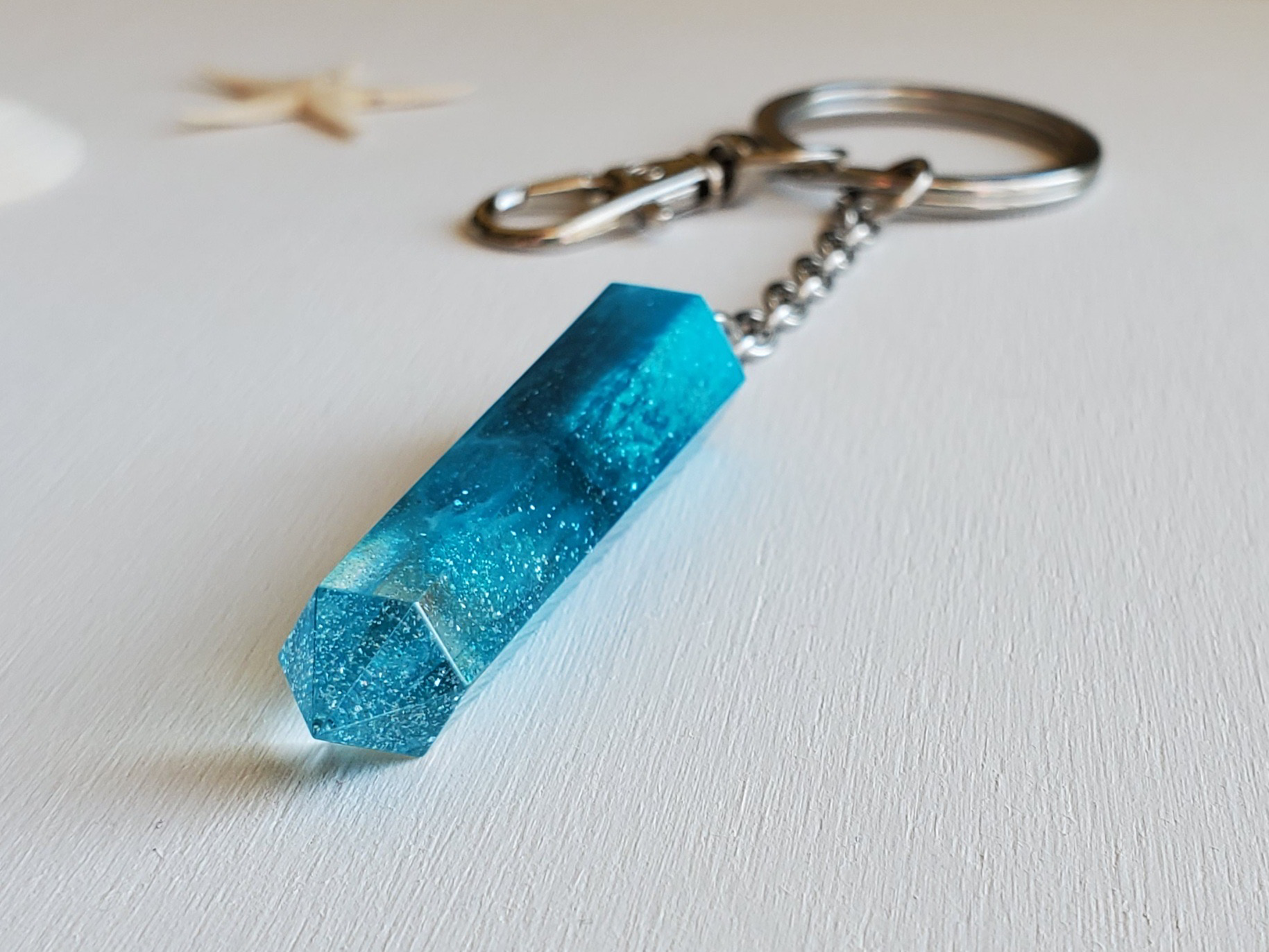 Infused Moments Artistry Resin Keychain - Round Gold & Turquoise