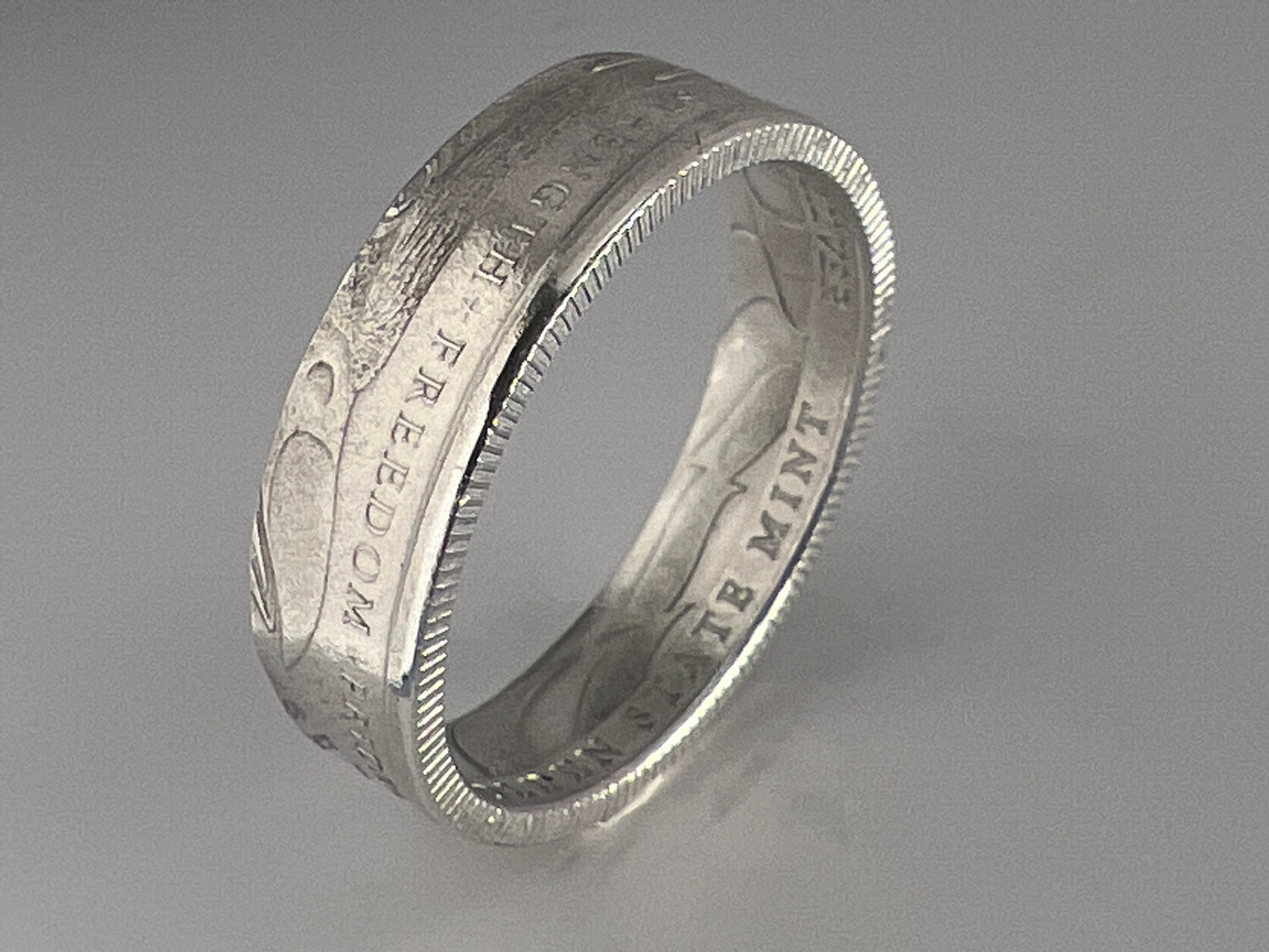  Eagle And Flag 1/4 Oz Silver Round Coin Ring