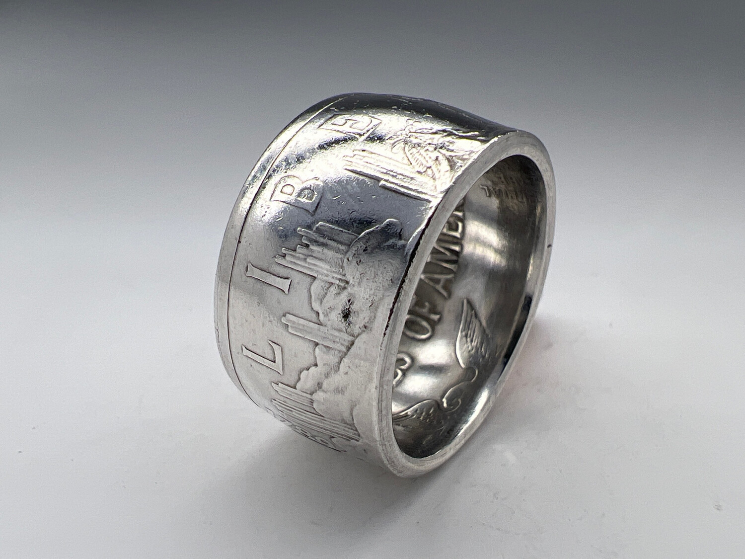 1989 Bicentennial Of Congress Dollar Coin Ring