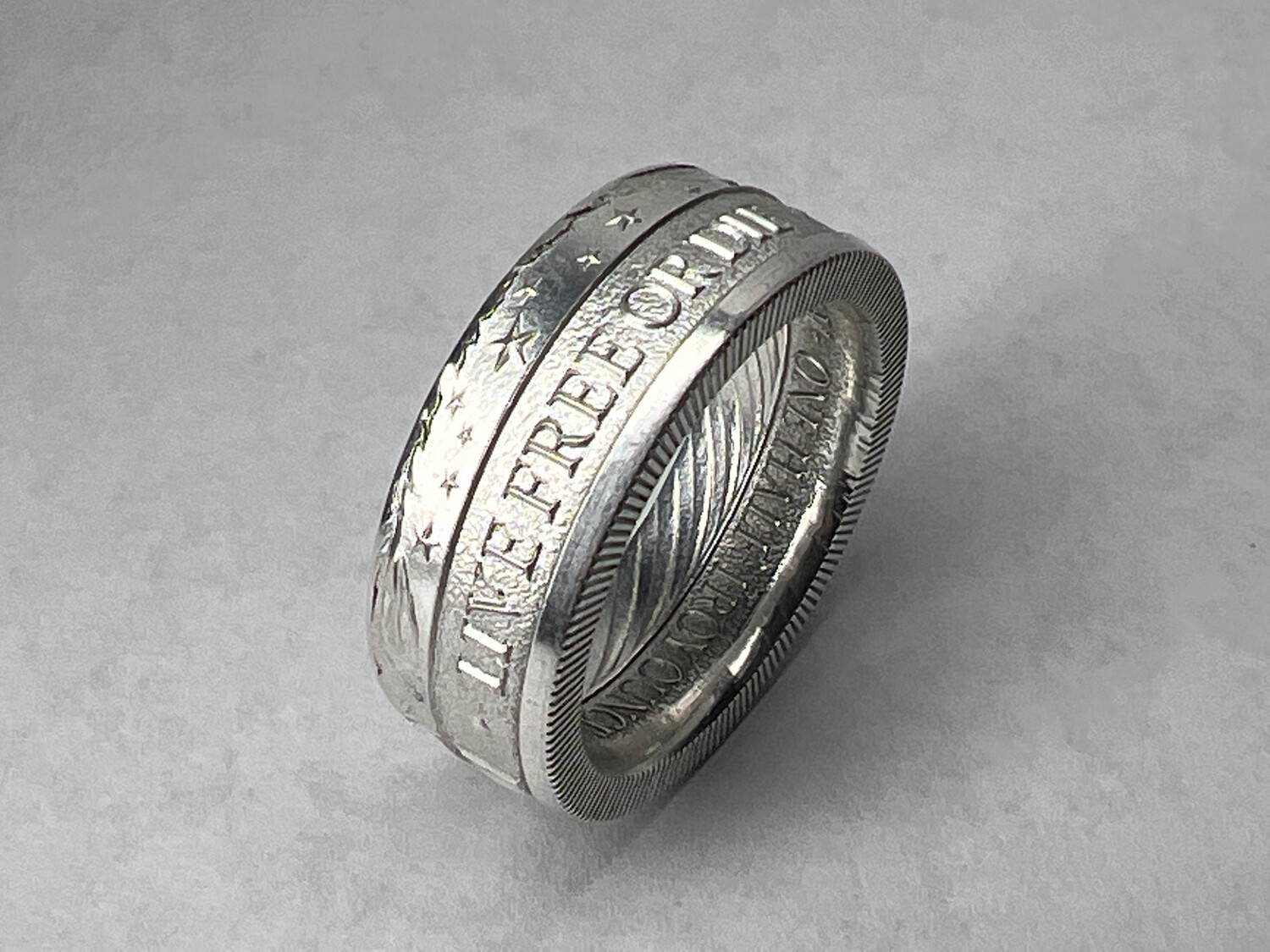Don’t Tread On Me 1/2 Oz Silver Round Coin Ring