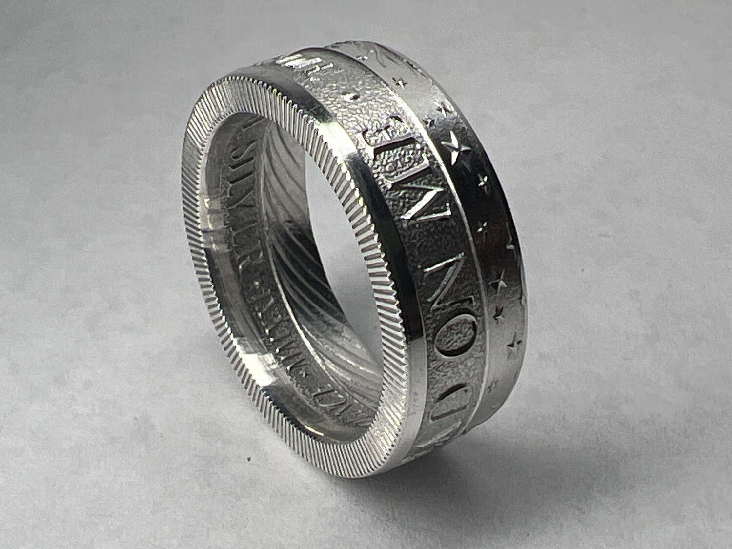 Don’t Tread On Me 1/2 Oz Silver Round Coin Ring