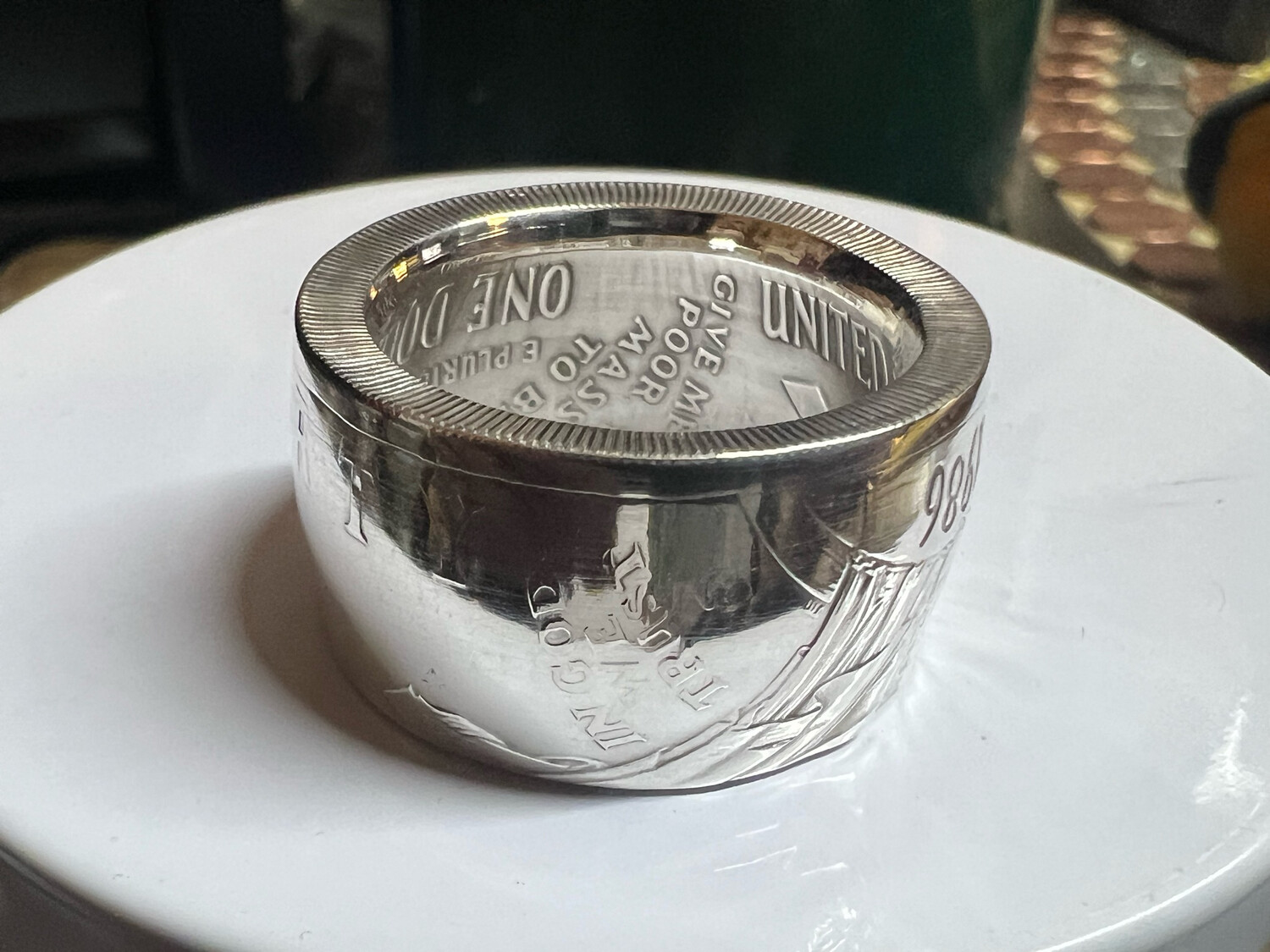 1986 Ellis Island Dollar 90% Silver Coin Ring