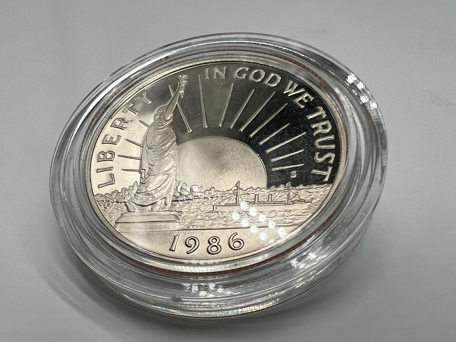 1986 Half Dollar Copper Clad Coin Ring