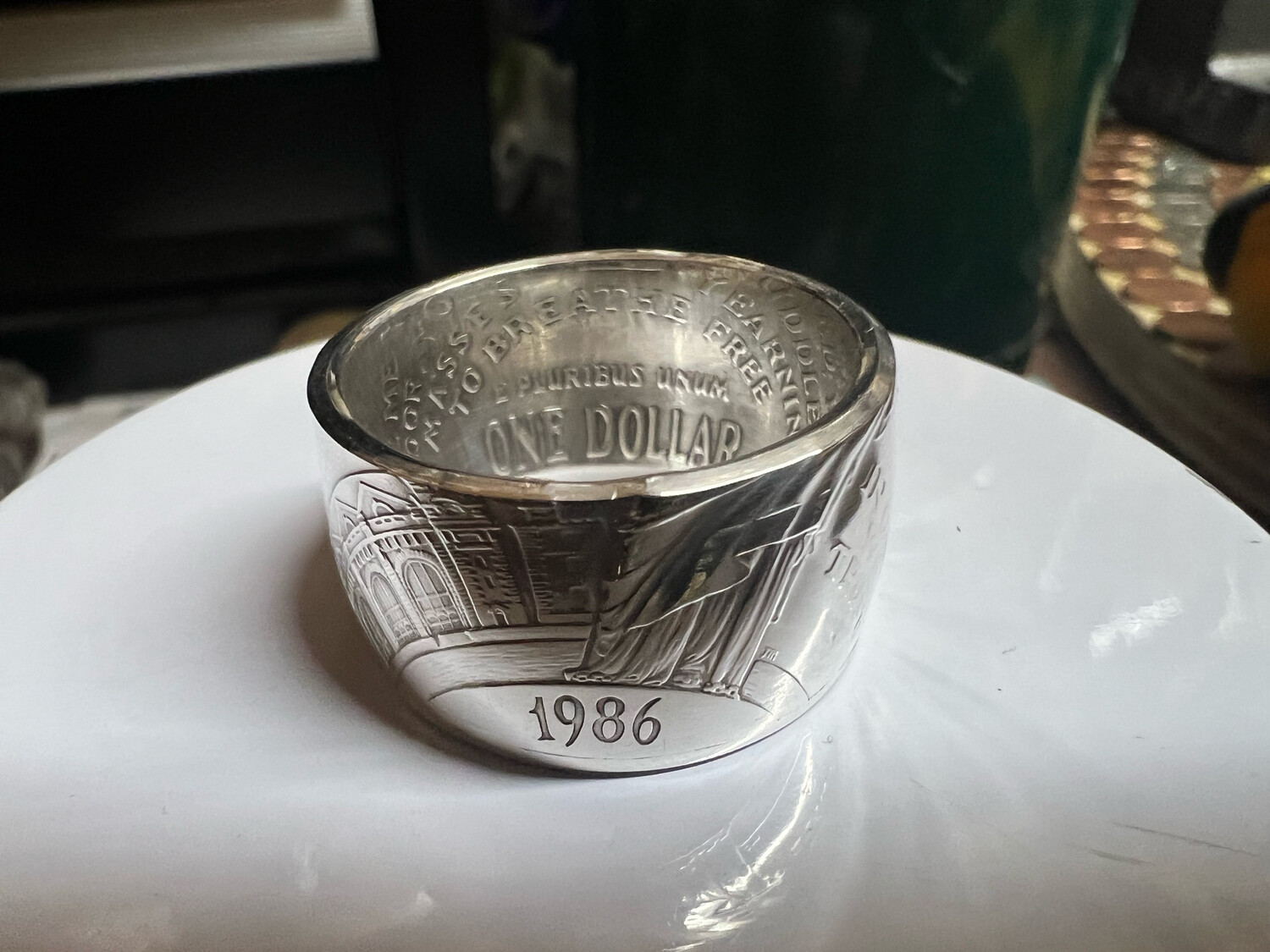1986 Ellis Island Dollar 90% Silver Coin Ring