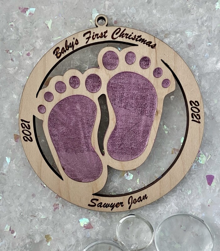 Baby&#39;s First Christmas-Wooden