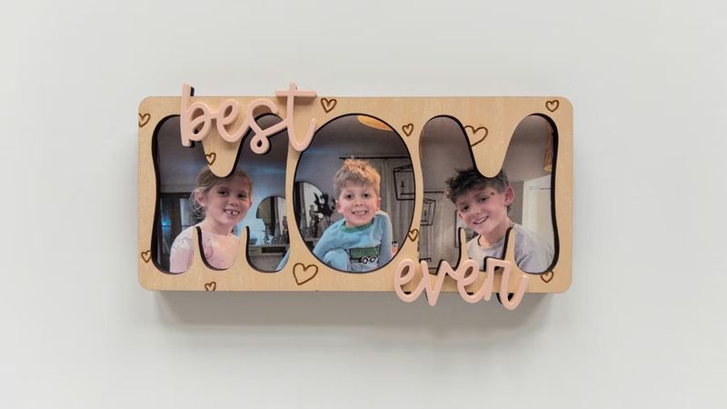 “Best Mom Ever” Personalized Photo Frame (6" x 3")
