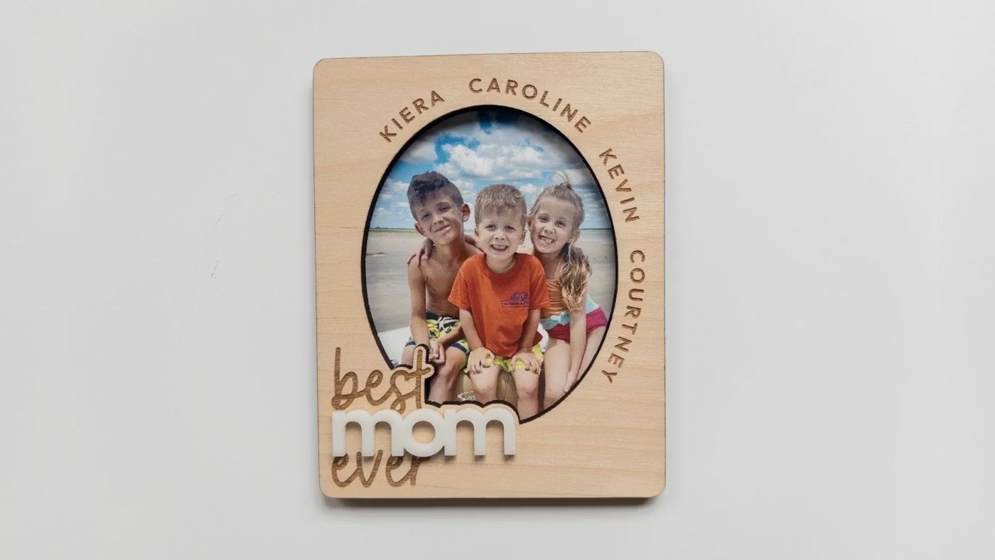 Personalized “Best Mom Ever” Engraved Photo Frame (3.5" x 6.3")