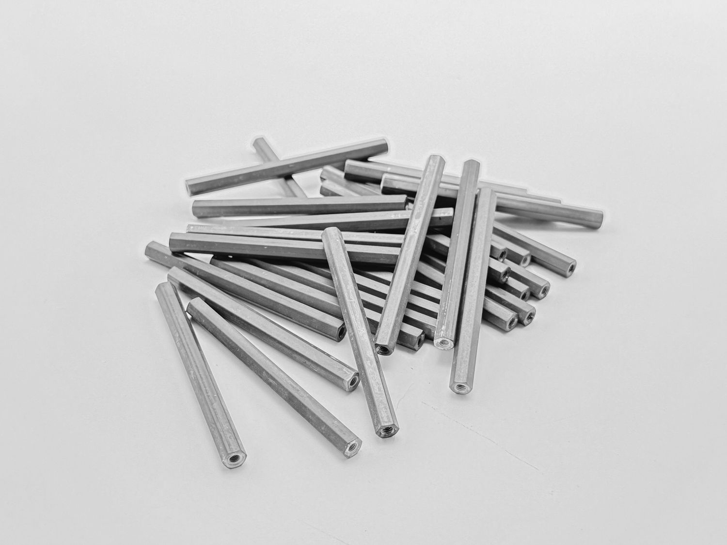 GroundFox Universal 70mm crossbars CLEAR (5.5mm key) 1pcs