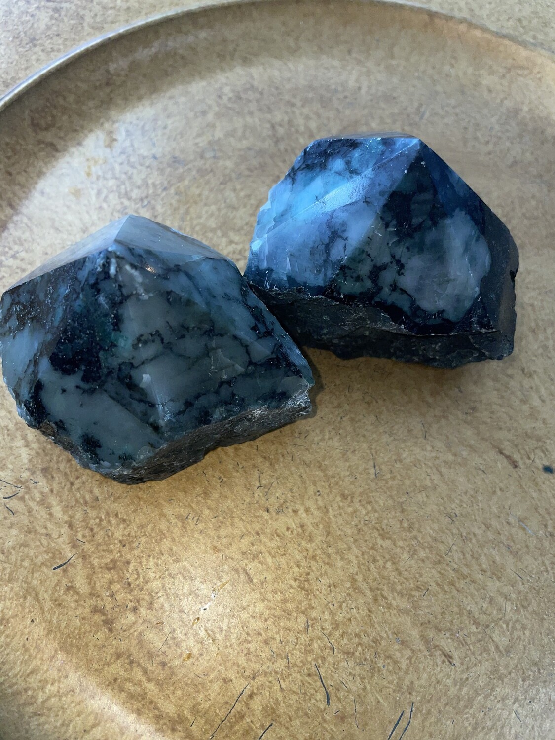Emerald Point w/Polished Top